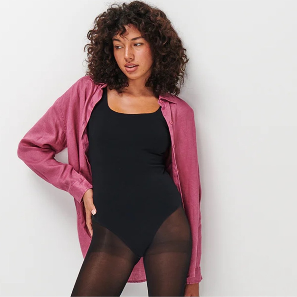 Black bodysuit!! 🖤